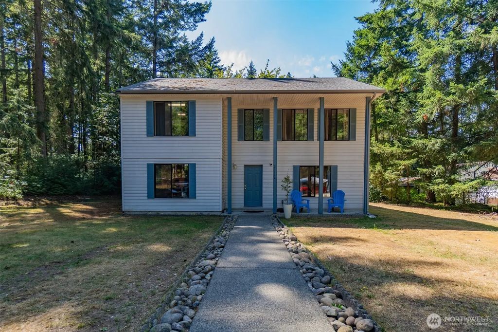 21112 129th Avenue E, Graham