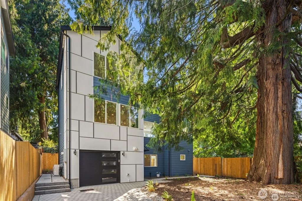 3849 Ne 88th Street, Seattle