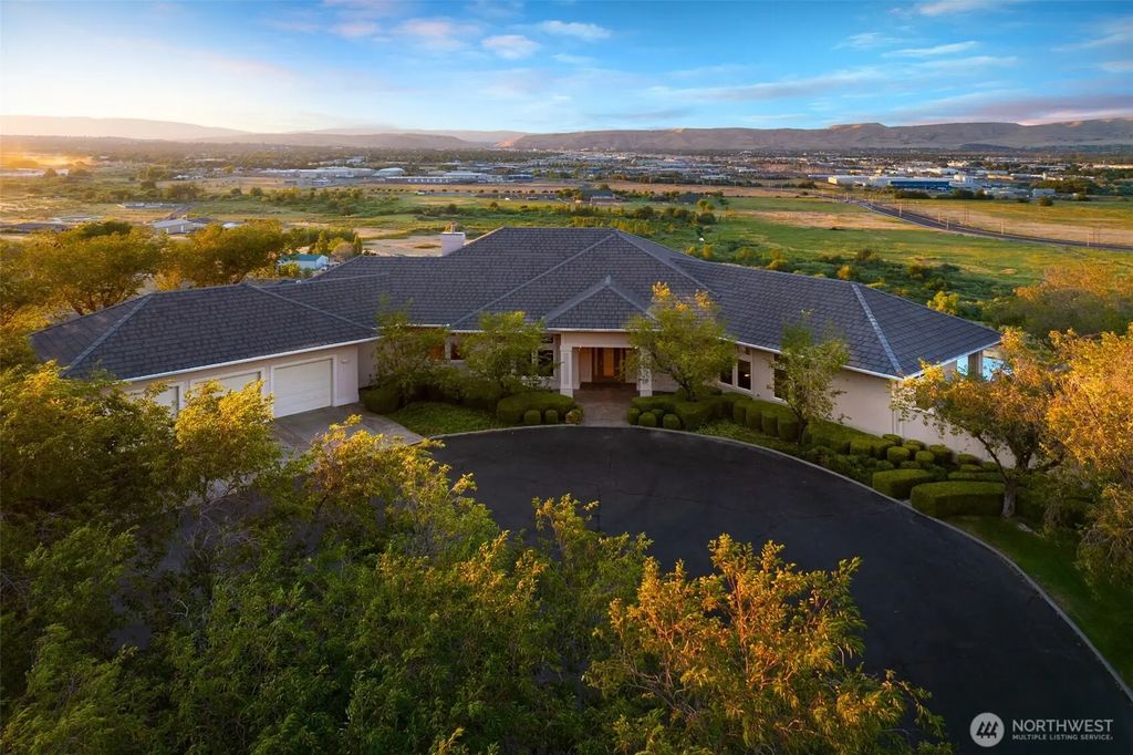 24 Eagle Crest Drive, Union Gap