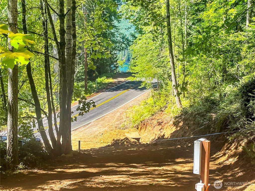 4840 N Lake Cushman Road, Hoodsport