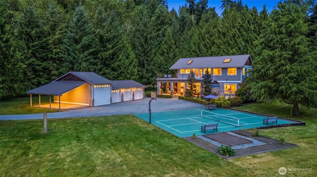 2109 Russell Road, Snohomish