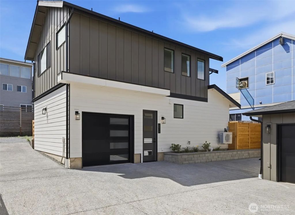 2611 Nw 87th Street, Seattle