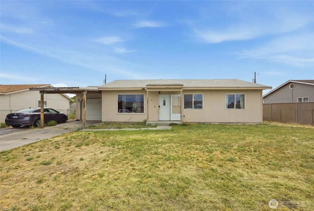 1227 Lowry Street, Moses Lake
