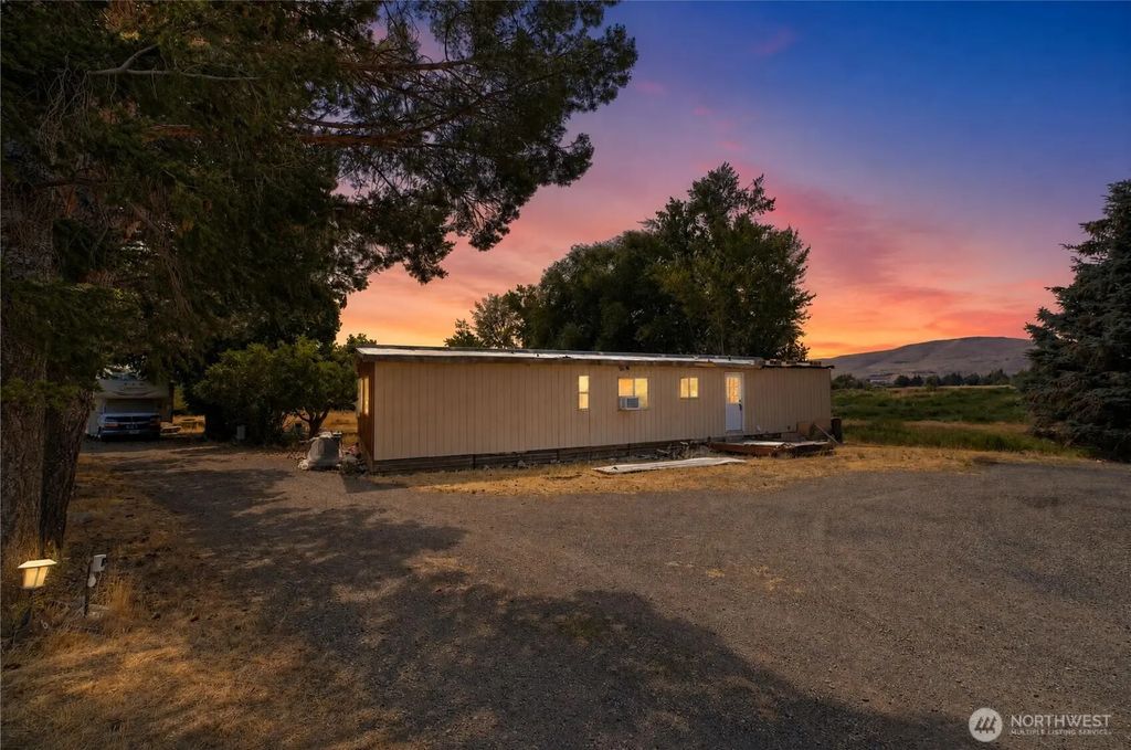 2322 Umptanum Road, Ellensburg