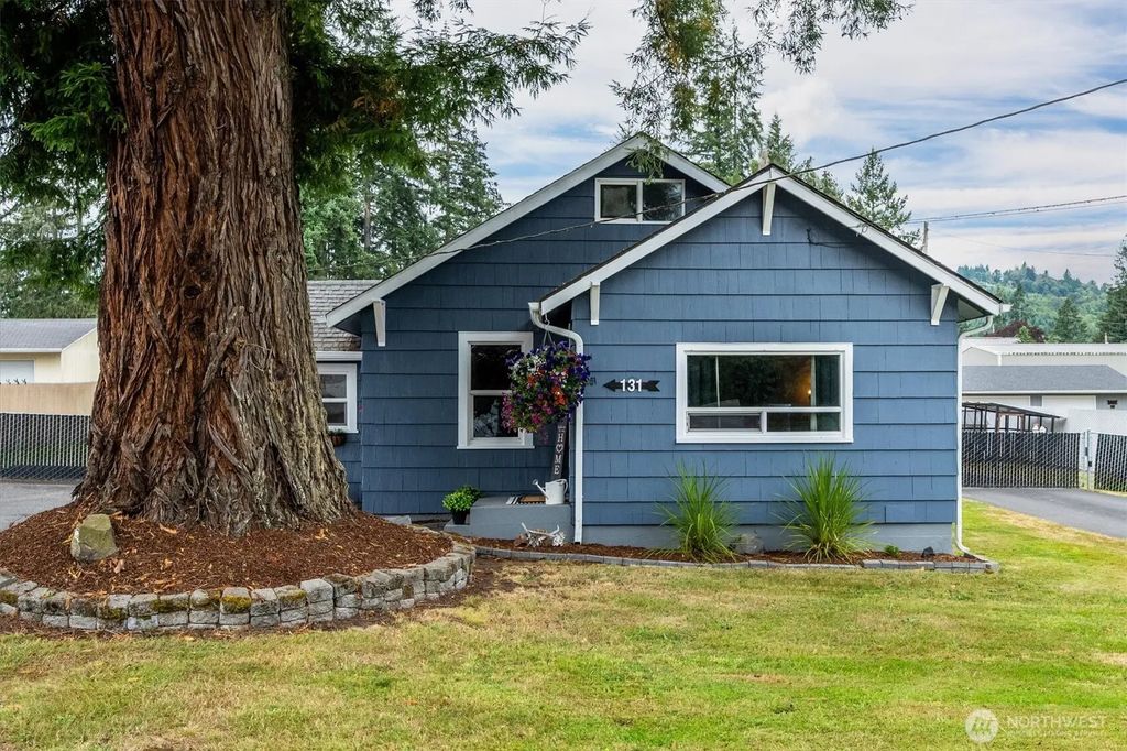 131 Niblett Way, Longview