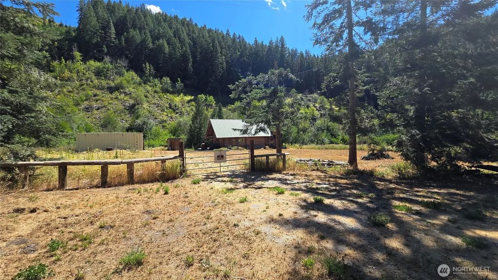 8925 Merry Canyon Road, Leavenworth