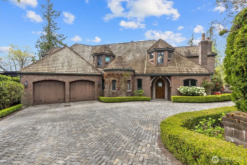 4725 W Mercer Way, Mercer Island