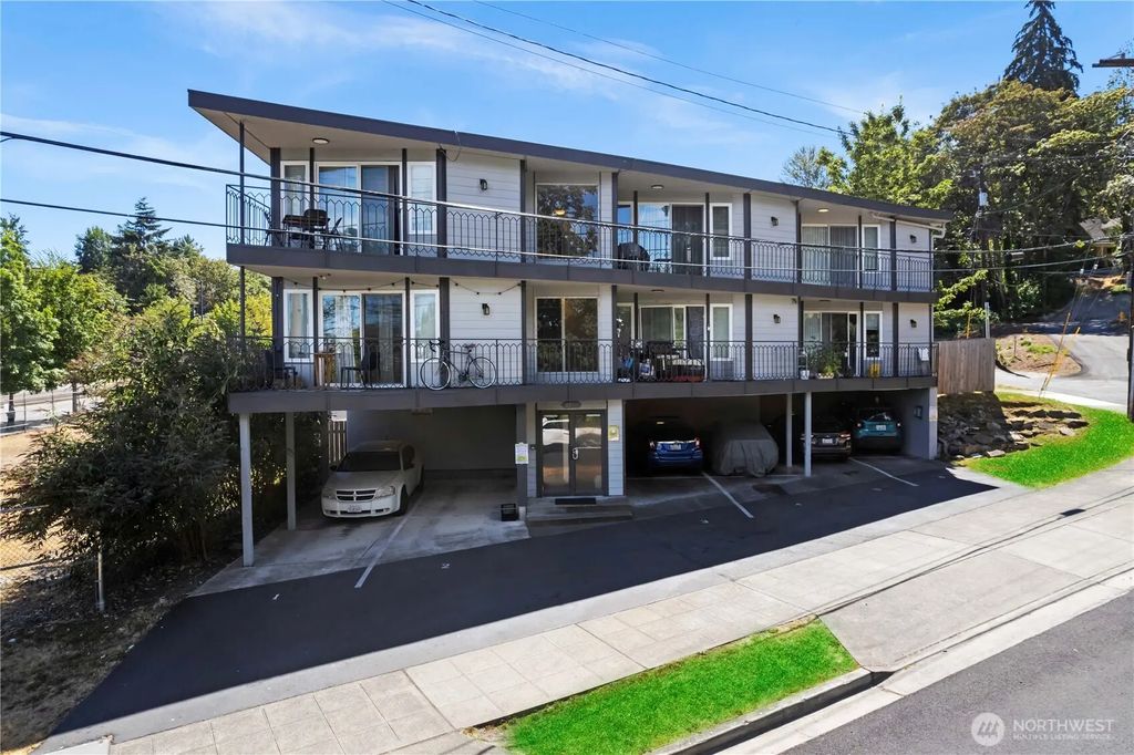 2701 S Walden Street, Seattle