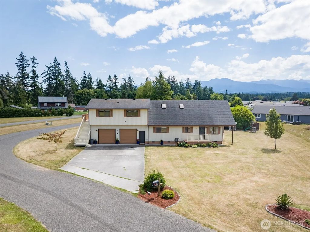 22 Agnew Parkway, Port Angeles