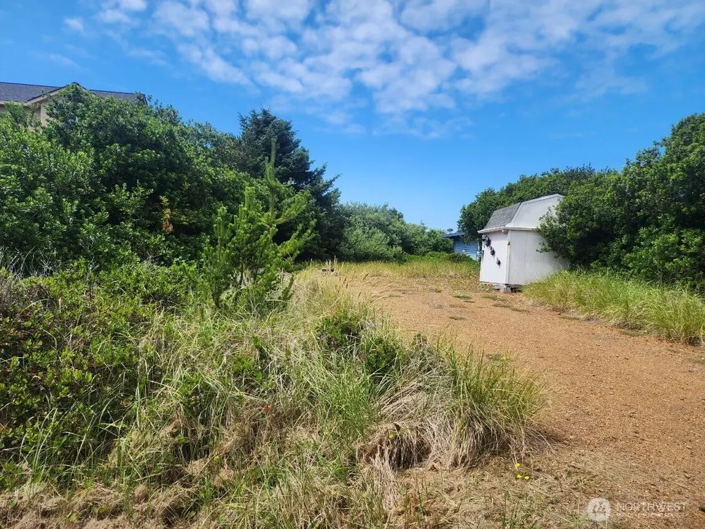 339 Sand Dune Avenue Nw, Ocean Shores