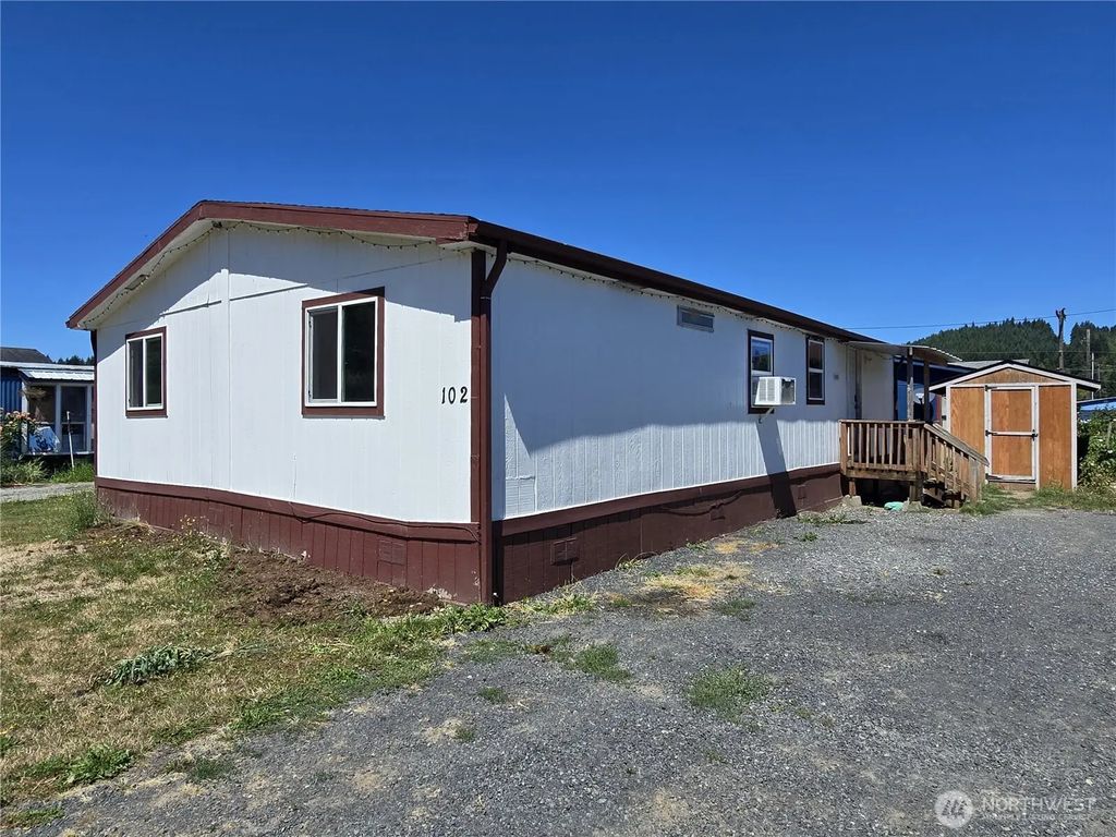 102 Nancy Lane, Centralia