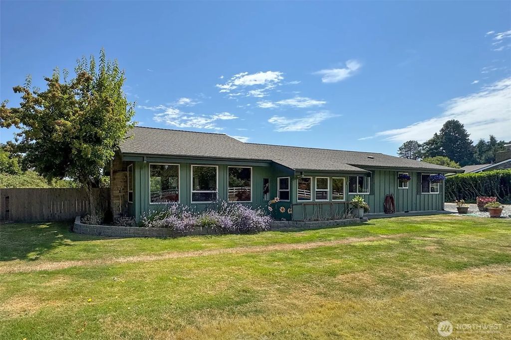 870 Thorton Drive, Sequim