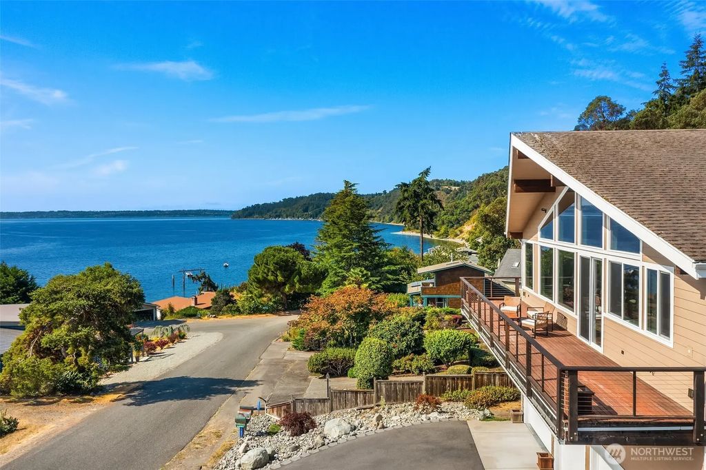 25931 75th Avenue Sw, Vashon