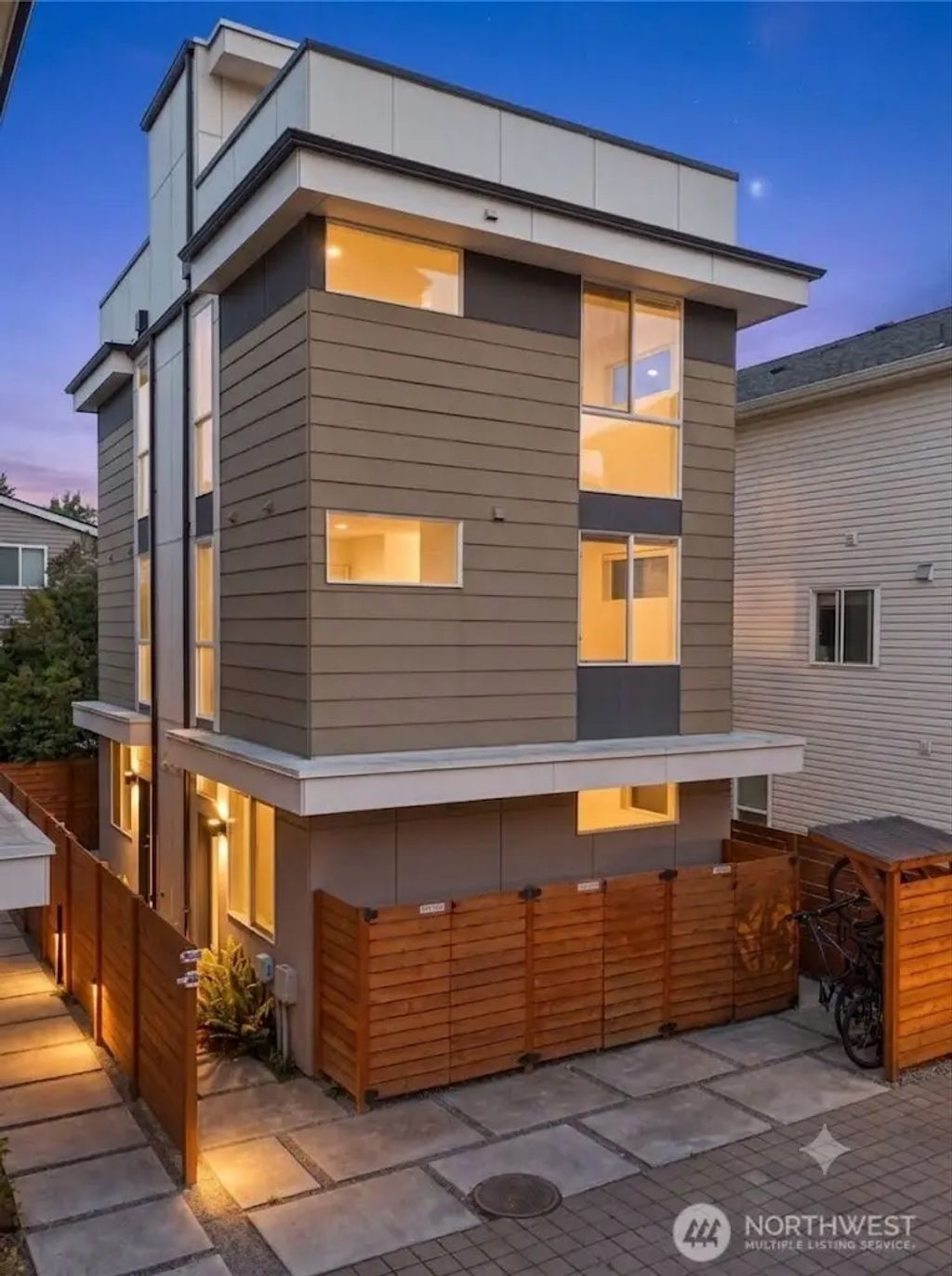 8815 Interlake Avenue N C, Seattle