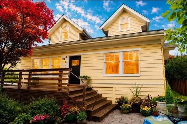 360 Howe Street, Seattle