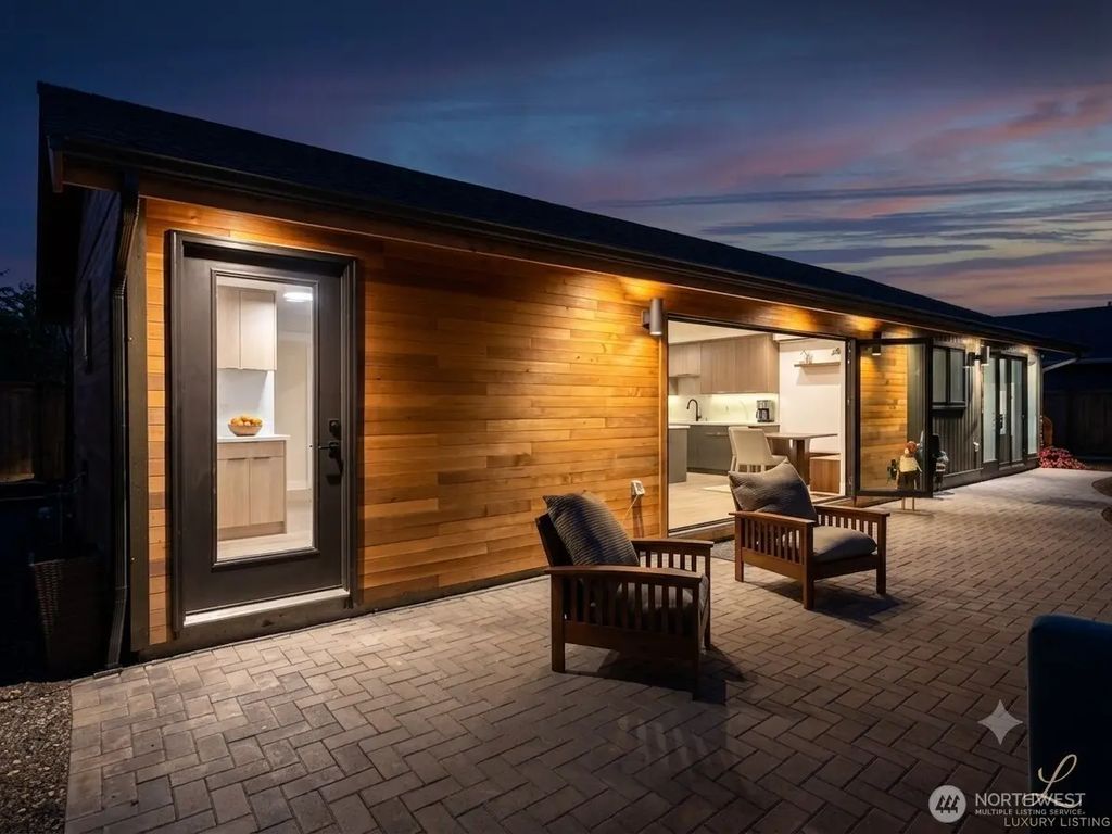 12631 94th Avenue Ne, Kirkland