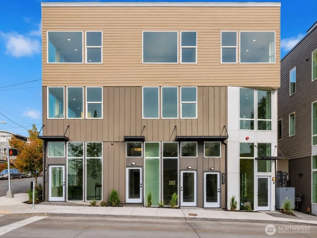 800 23rd Avenue S C, Seattle