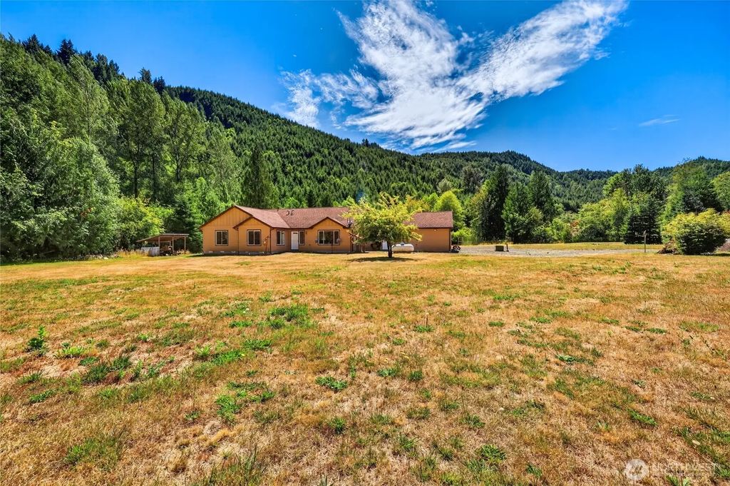 133 Lost Creek Drive, Glenoma