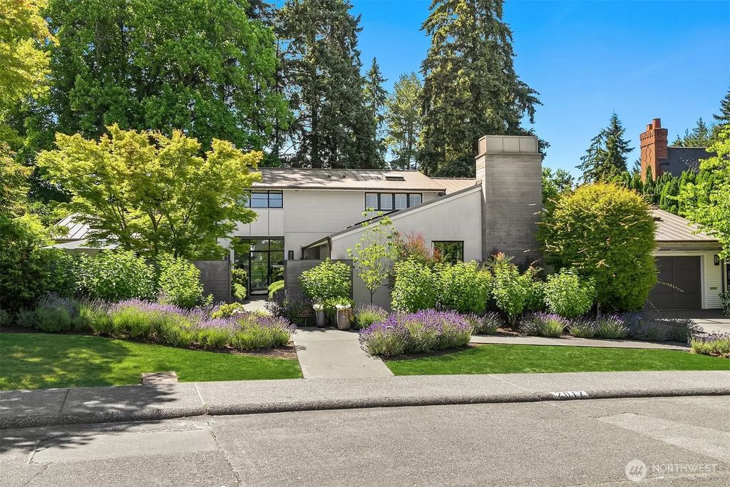2017 Parkside Drive E, Seattle