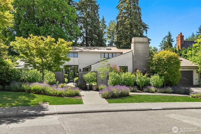 2017 Parkside Drive E, Seattle