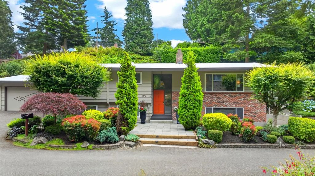 509 Nw 178th Place, Shoreline