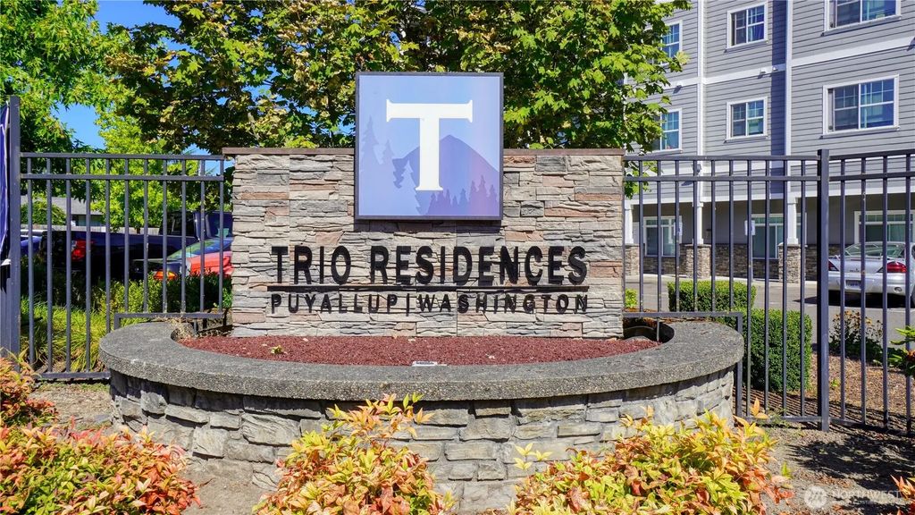 13405 97th Avenue E 207, Puyallup
