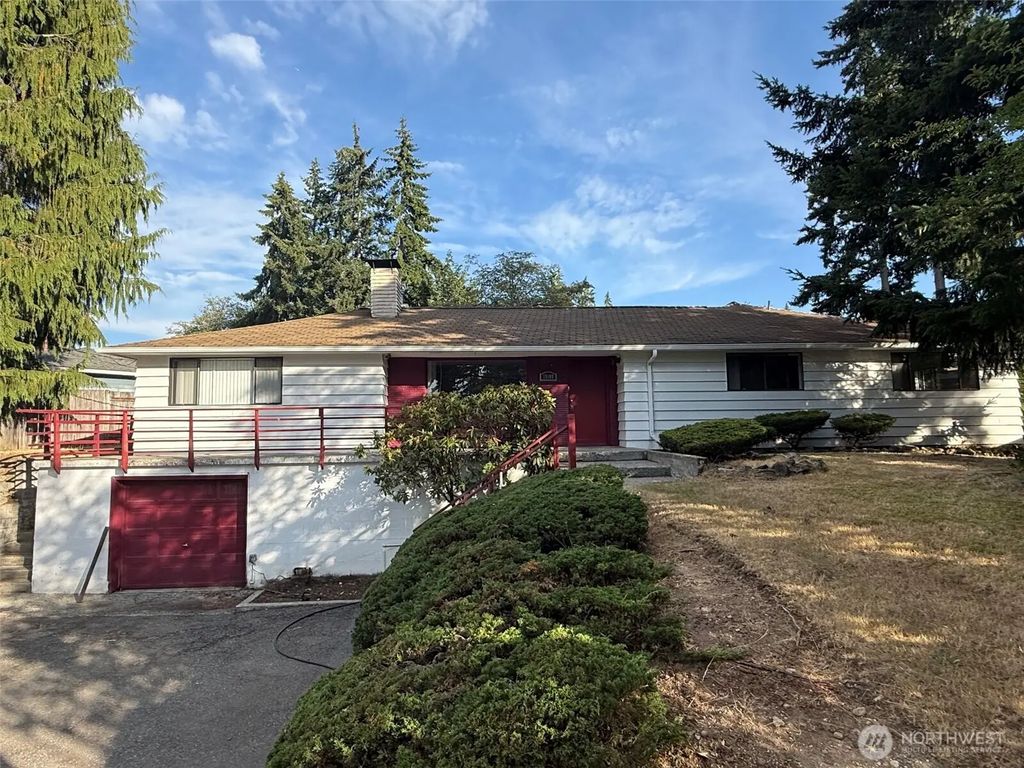 15109 Se Newport Way, Bellevue