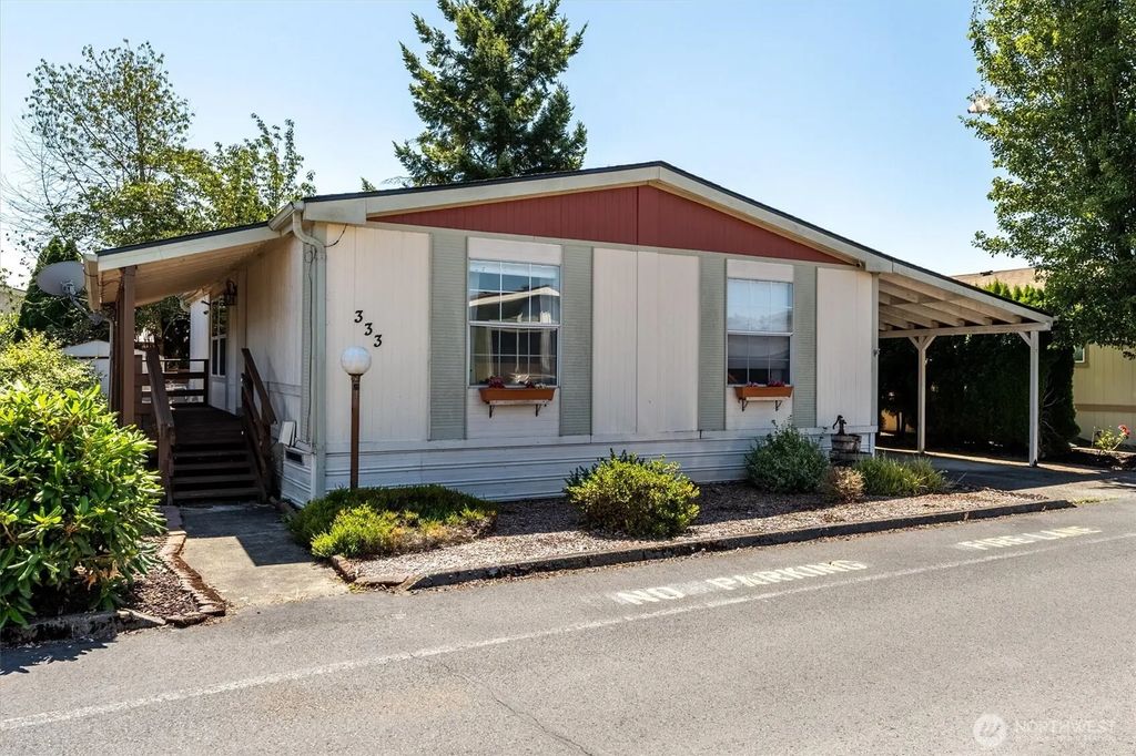 333 Franklin Place, Longview