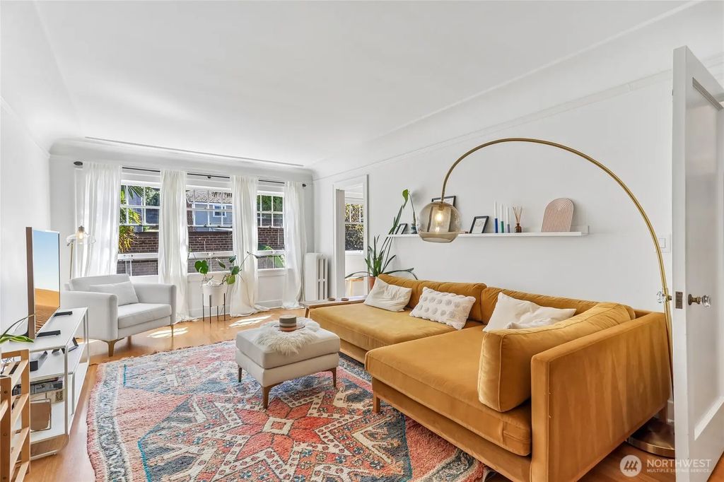 2634 Franklin Avenue E 304, Seattle