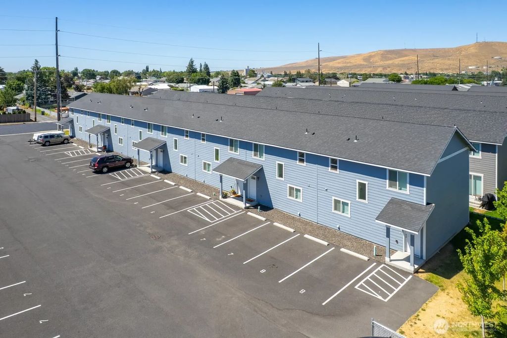 713 3rd Ave Ne, Ephrata
