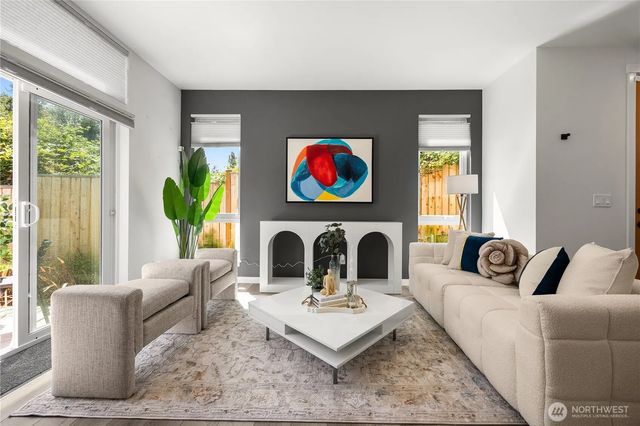 5984 B 26th Avenue Sw, Seattle
