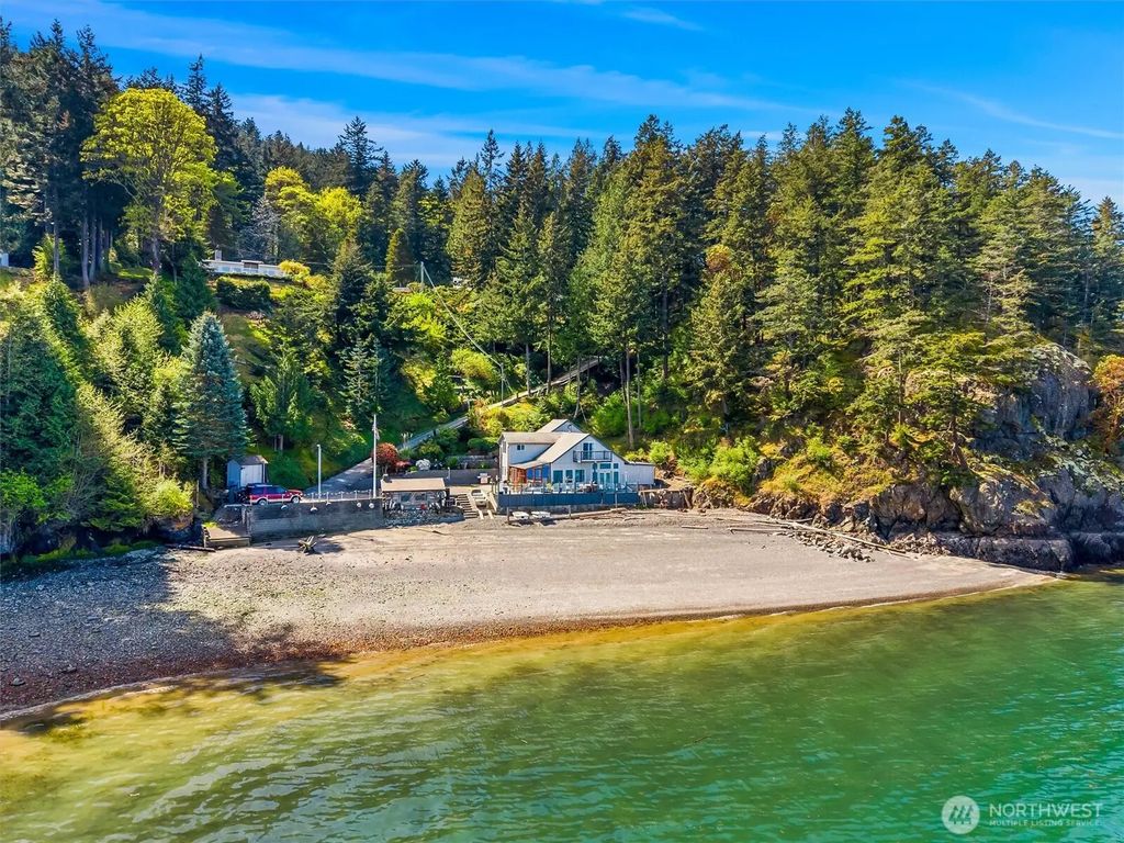 1442 Seacrest Drive, Lummi Island
