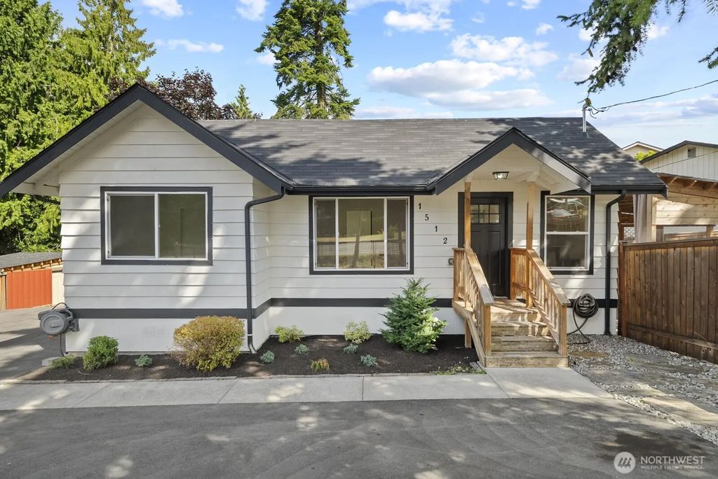 1512 Milton Way, Milton