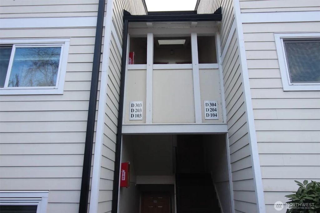 15210 Macadam Road S D304, Tukwila
