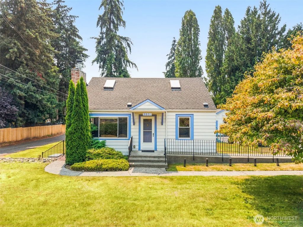 2501 Sw 112th Street, Seattle