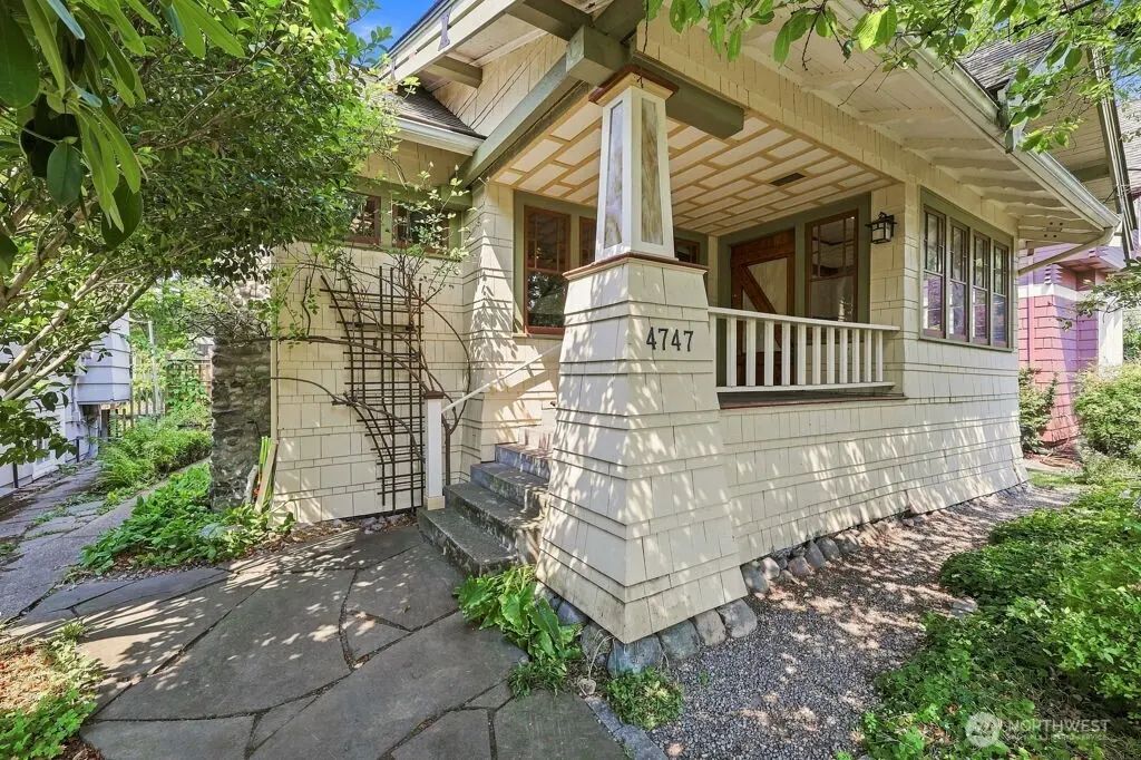 4747 4th Avenue Ne, Seattle