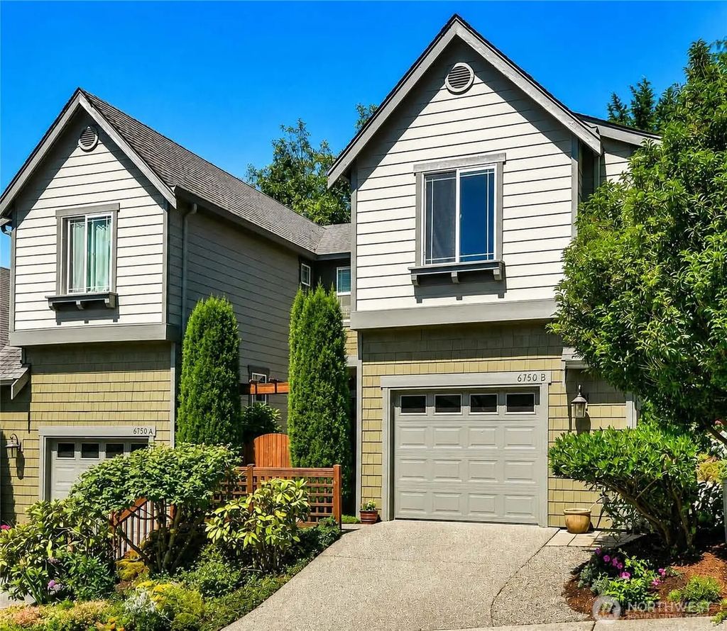 6750 163rd Place Se B, Bellevue
