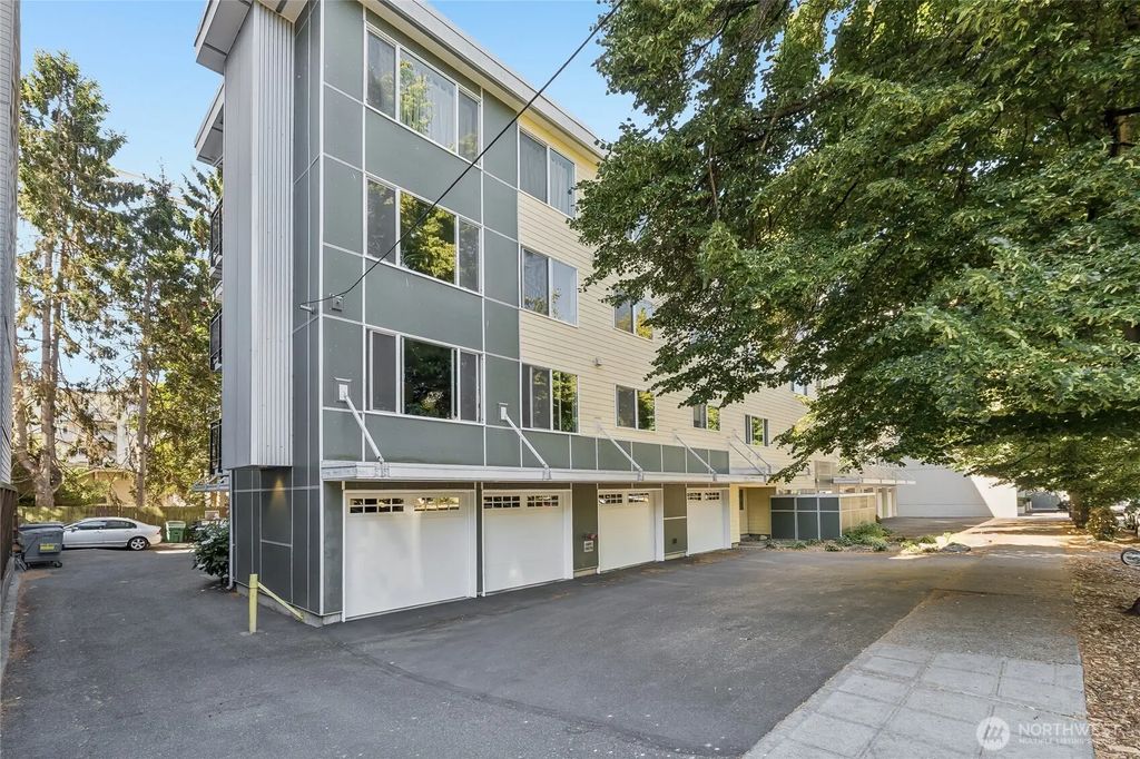 1743 Nw 57th Street 406, Seattle