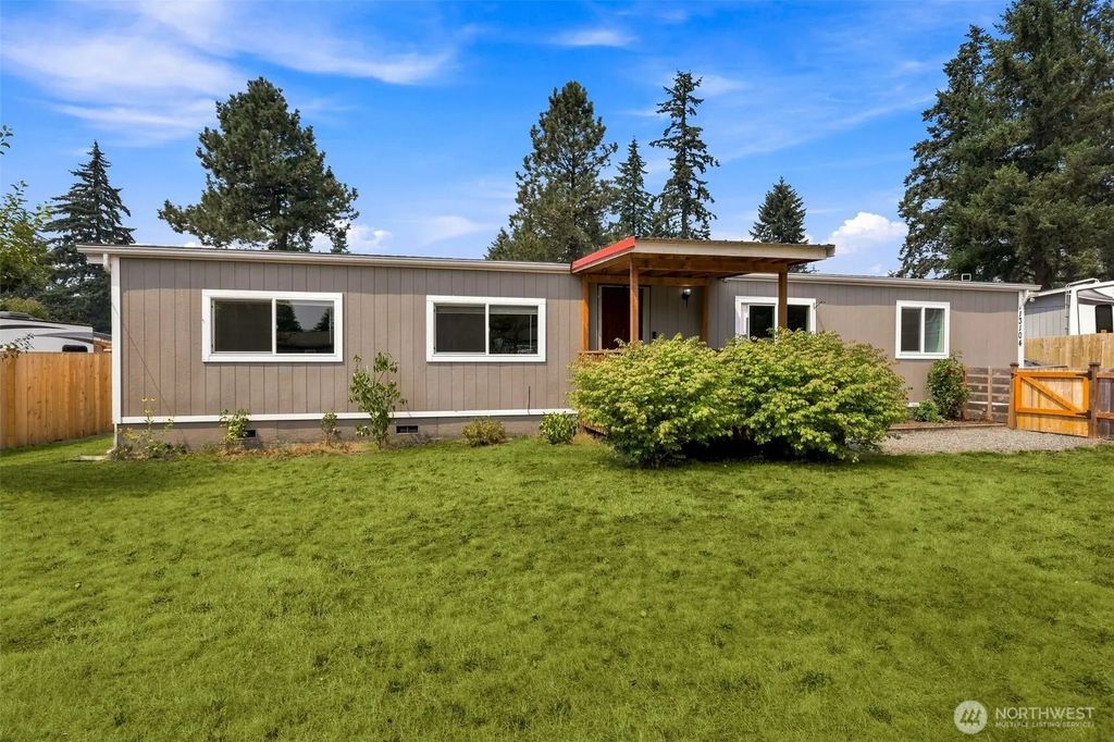 13104 Ridge Circle E, Bonney Lake