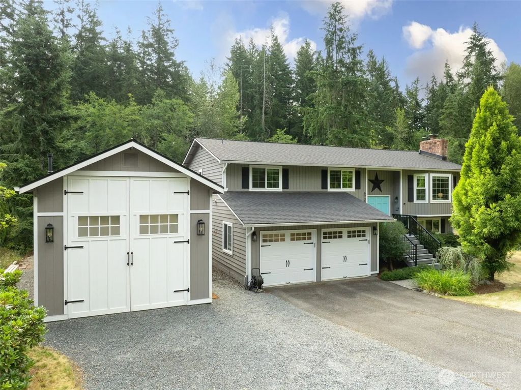 6728 187th Street Se, Clearview