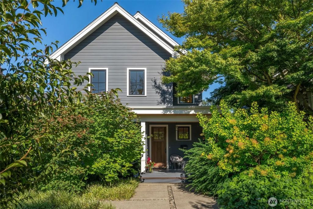 2910 9th Avenue W, Seattle