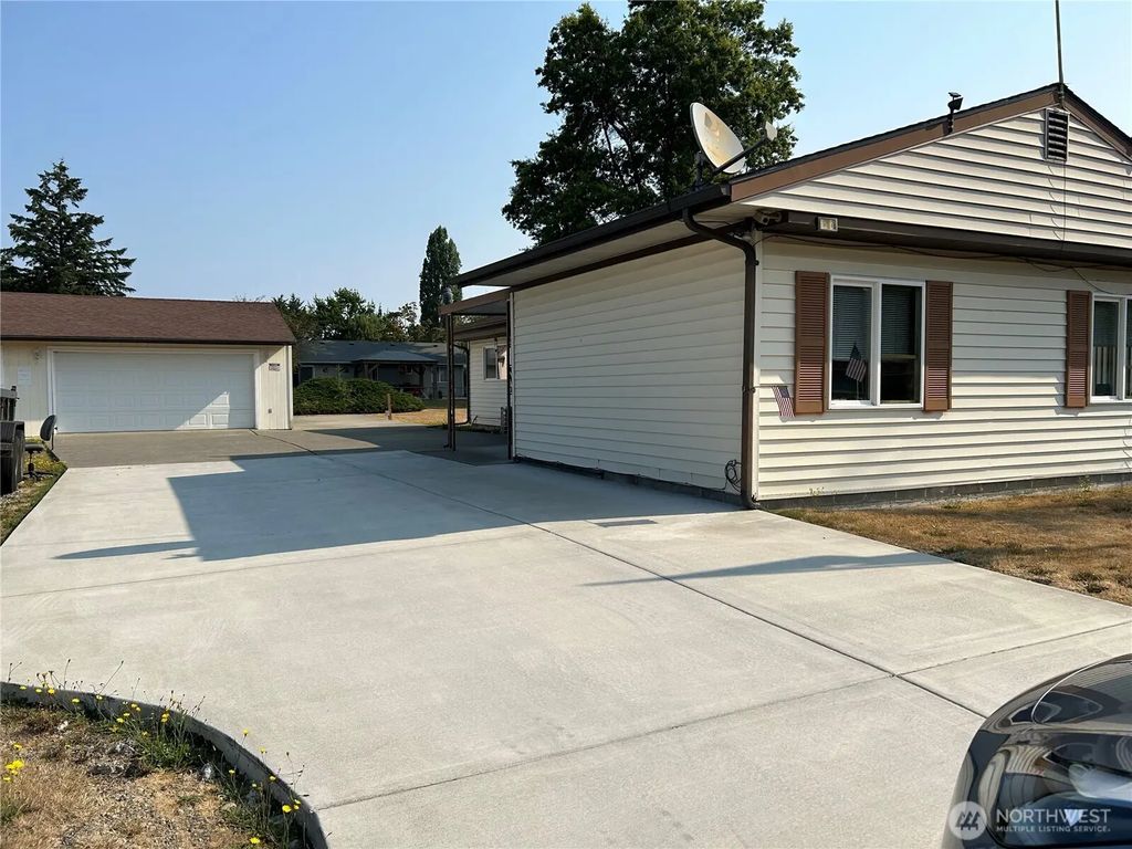 603 Gove, Steilacoom
