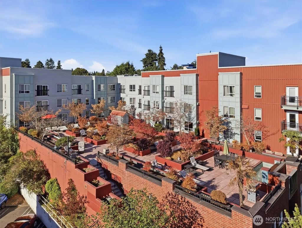 424 N 85th Street 202, Seattle