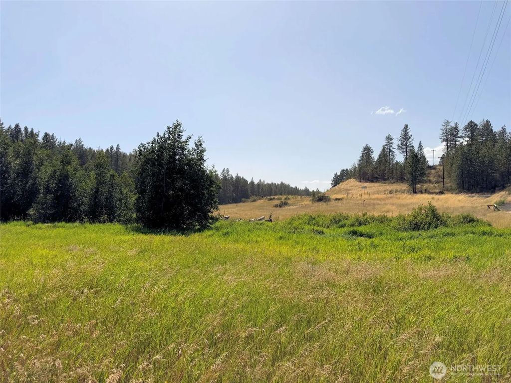 1 Miles/creston Road E, Creston
