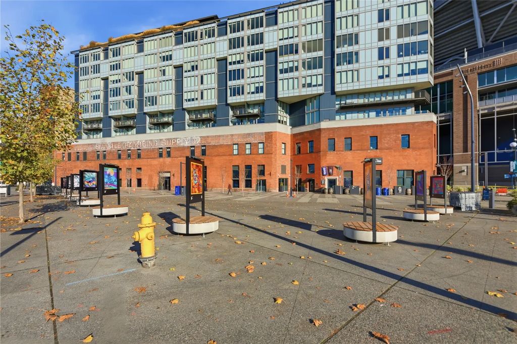 590 1st Avenue S 613, Seattle