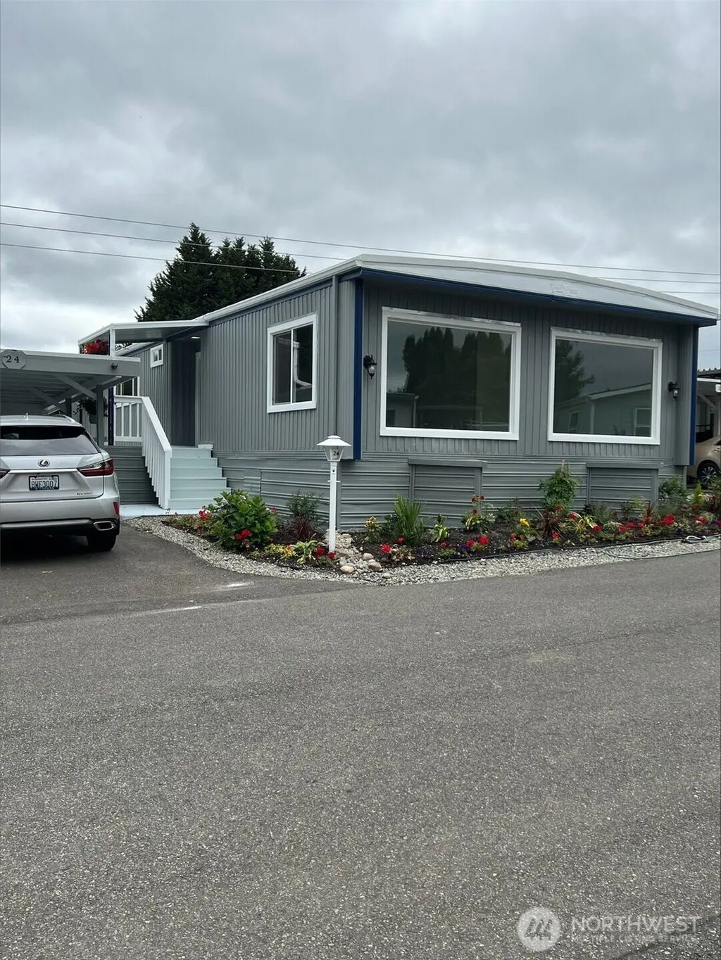 21429 44th Avenue W 24, Mountlake Terrace
