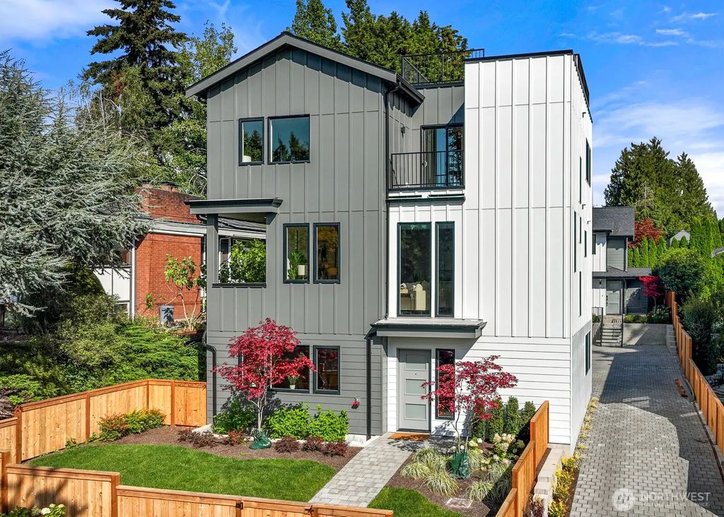 6026 41st Avenue Ne, Seattle