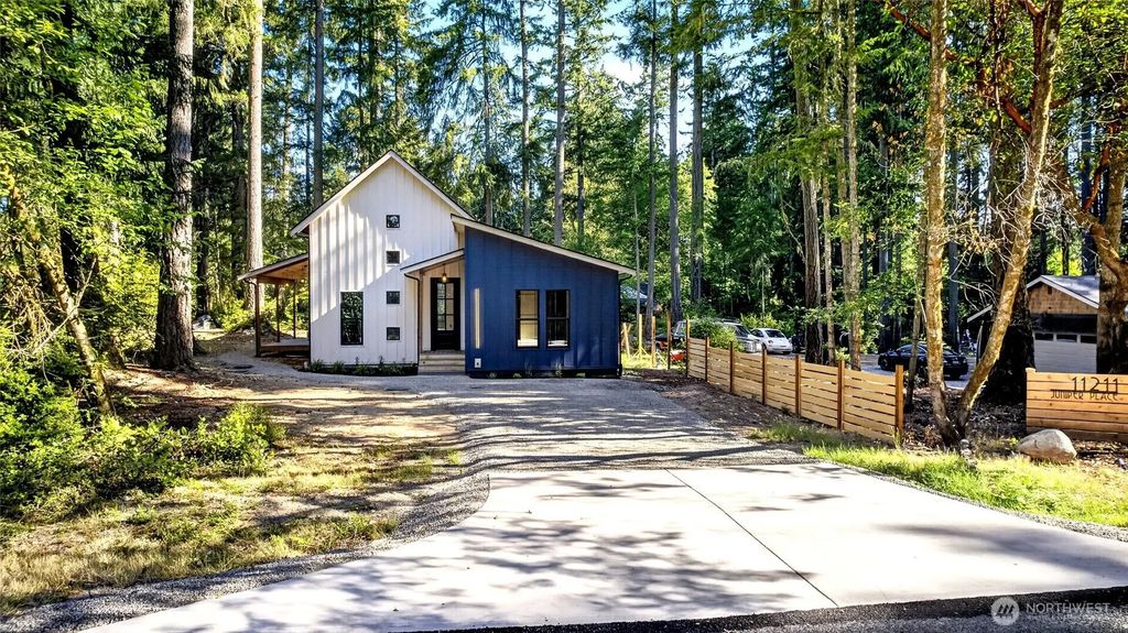 11215 Juniper Place, Anderson Island