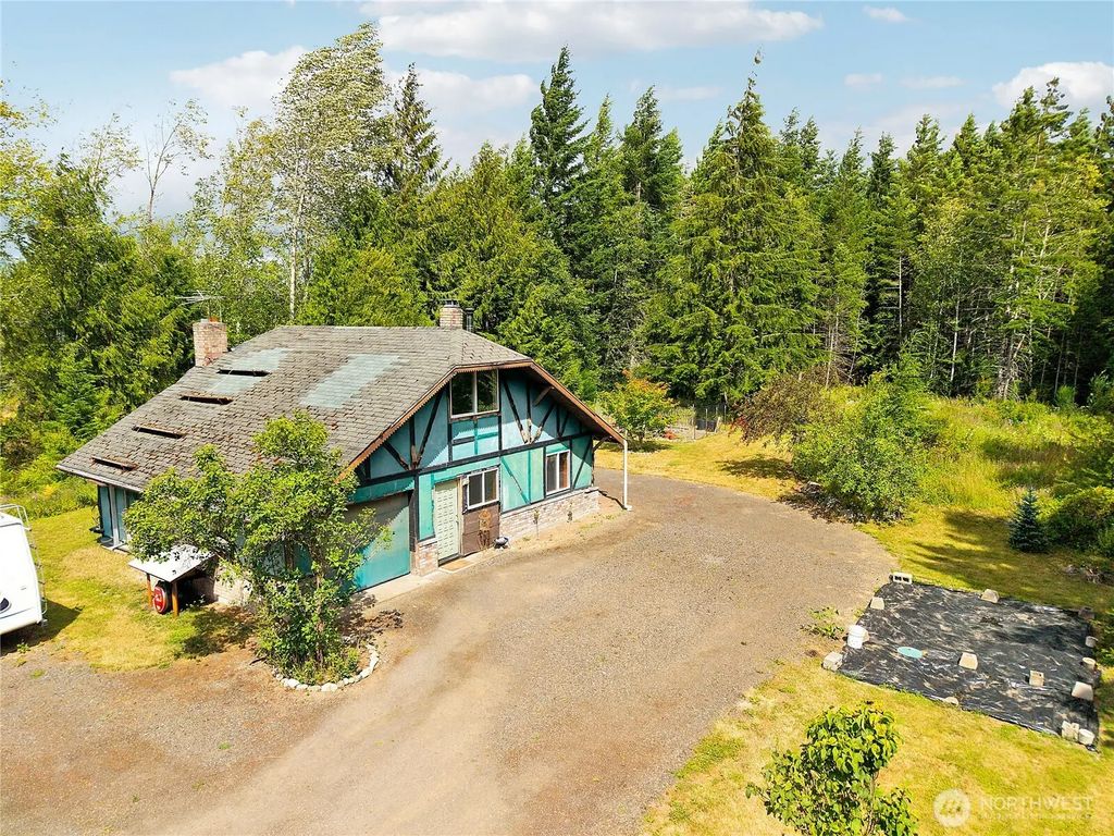 2784 Wa - 104, Port Ludlow