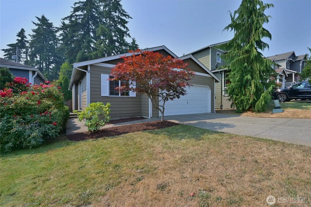 2022 201st Street E, Spanaway